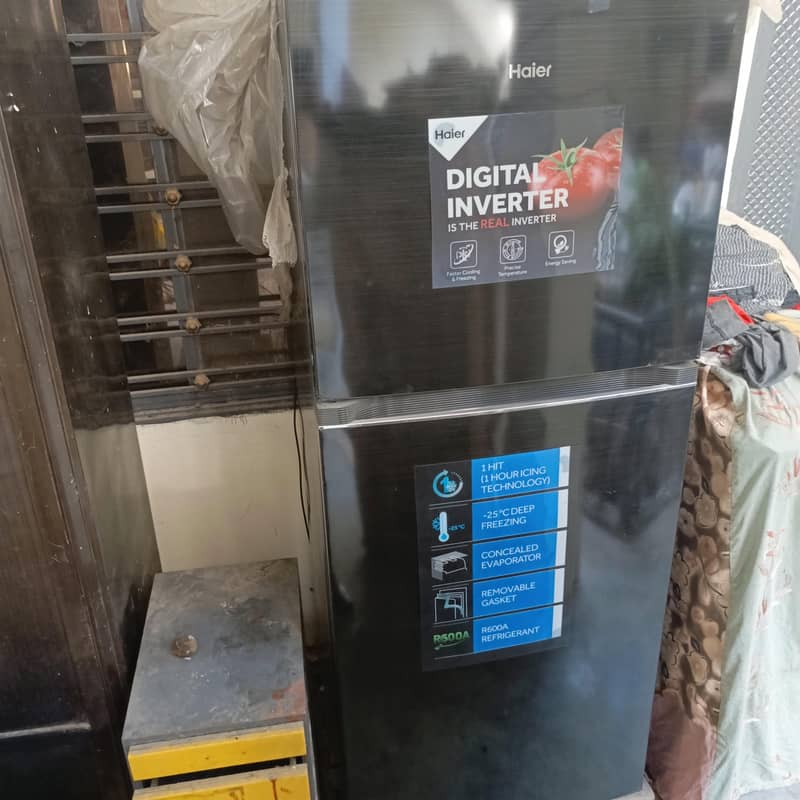 Refrigerator 4