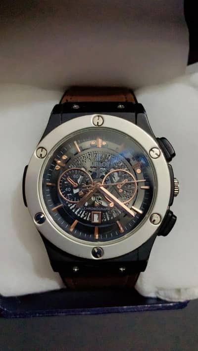 Men's Watch With Leather Strap