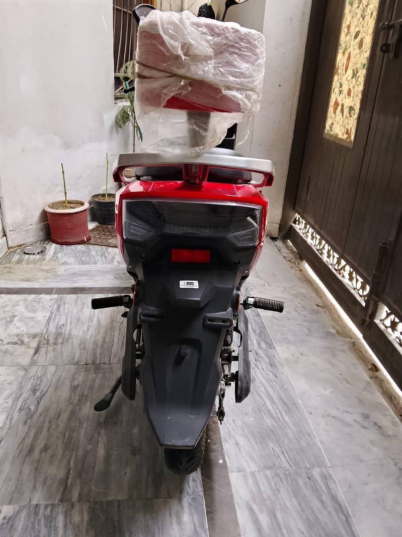 ev scooty 5