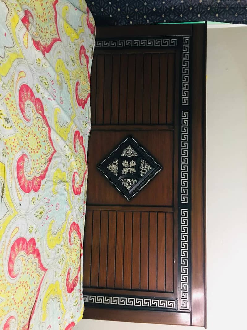 selling Bed 0