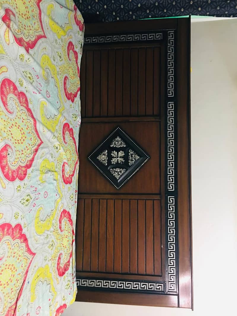selling Bed 1