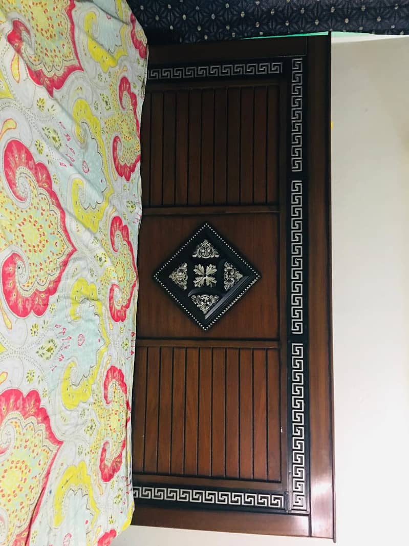 selling Bed 2