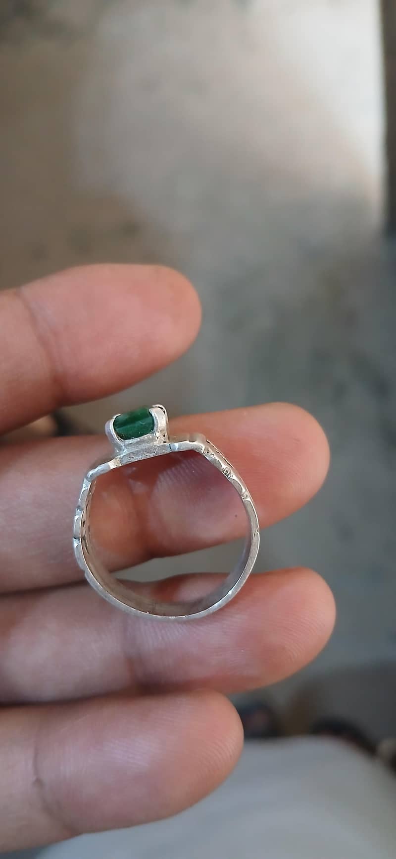 Emeraled ring 1