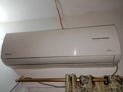 Orient Ac 1.5 Ton Ac For Urgent Sale