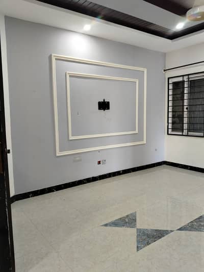 Full House available for rent in E-11/2 Markez
