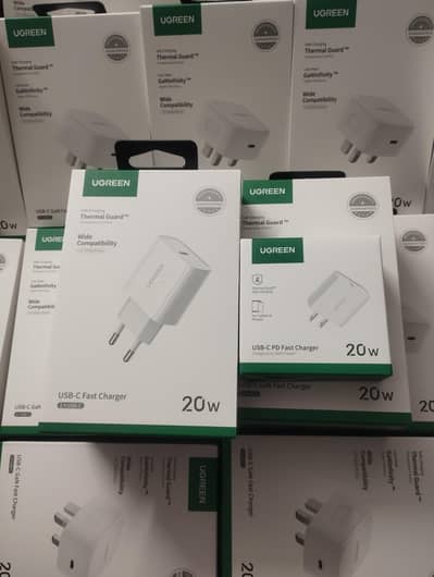 UGREEN 20W type C Gan Charger mfi certified for iPhone fast pd charger