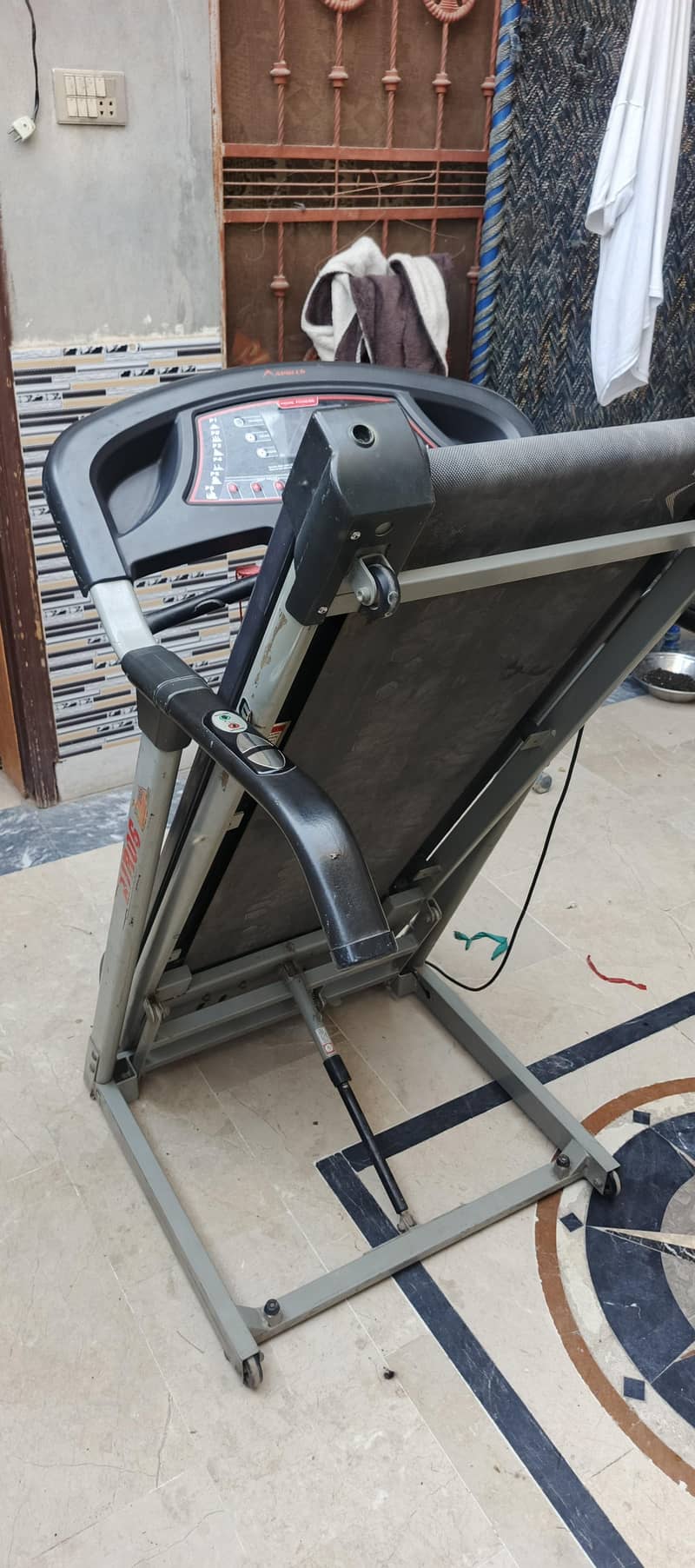electric running machine 4