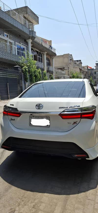 Toyota Corolla Altis Grande 1.8 X TOTAL GENUINE