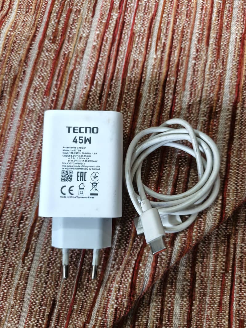 Tecno Camon 40 2