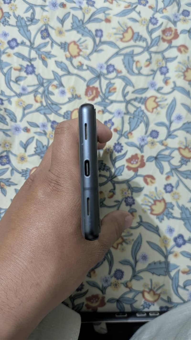Google pixel 7a 3