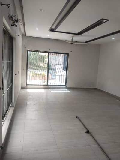 Slightly Used 7 Beds 1 Kanal Prime Location House for Rent in Ex Park View DHA Phase 8 Lahore.