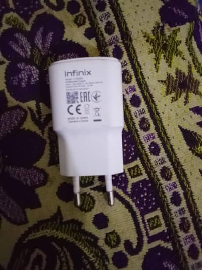 Genion adopter Infinix 10 by 10 condition + cable