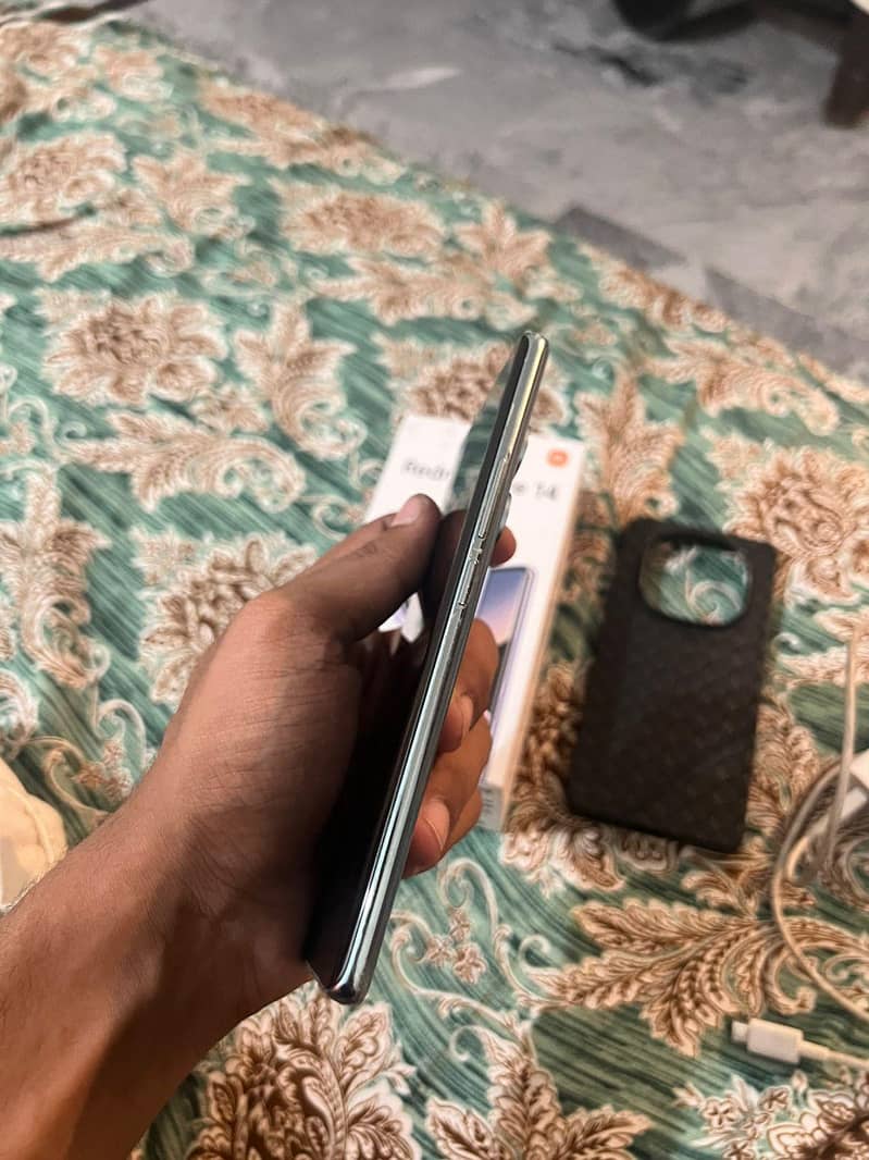 Redmi Note 14 pro 3