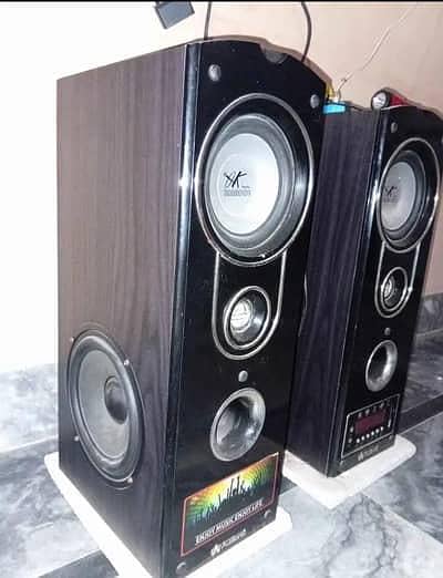 Classic 6 Bluetooth and amplifier speakers
