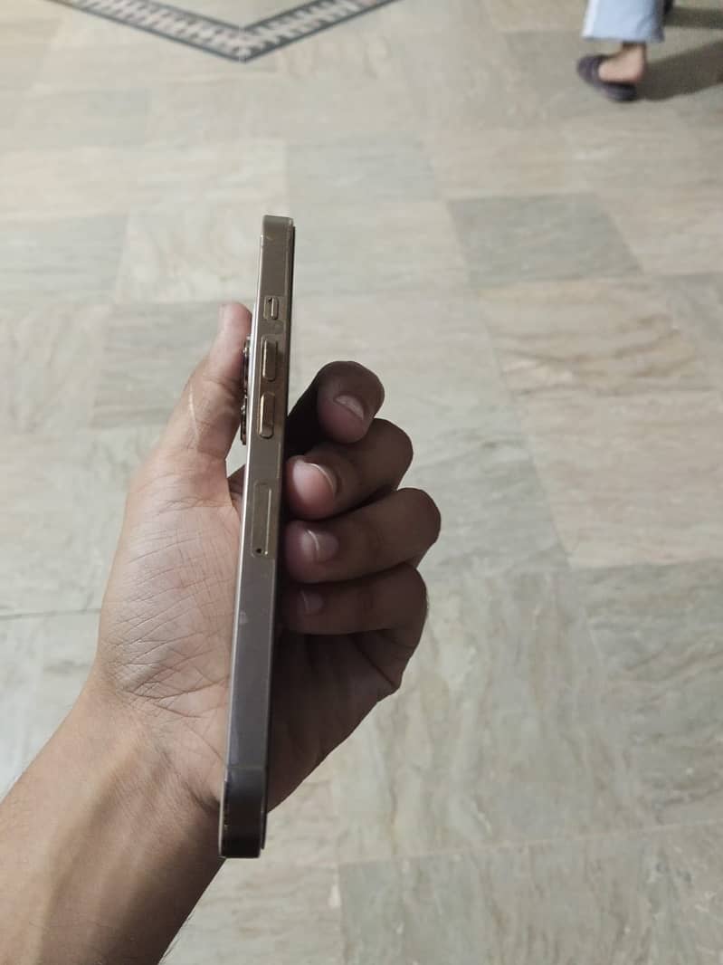 iPhone 13 Pro 0
