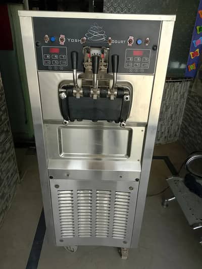 youshougrt soft ice cream machine for sale in good condition