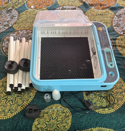 Fully Automatic 64 eggs capacity incubator for sale