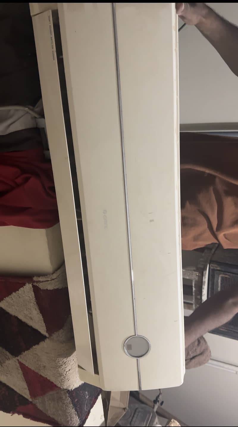 Gree split Ac 0
