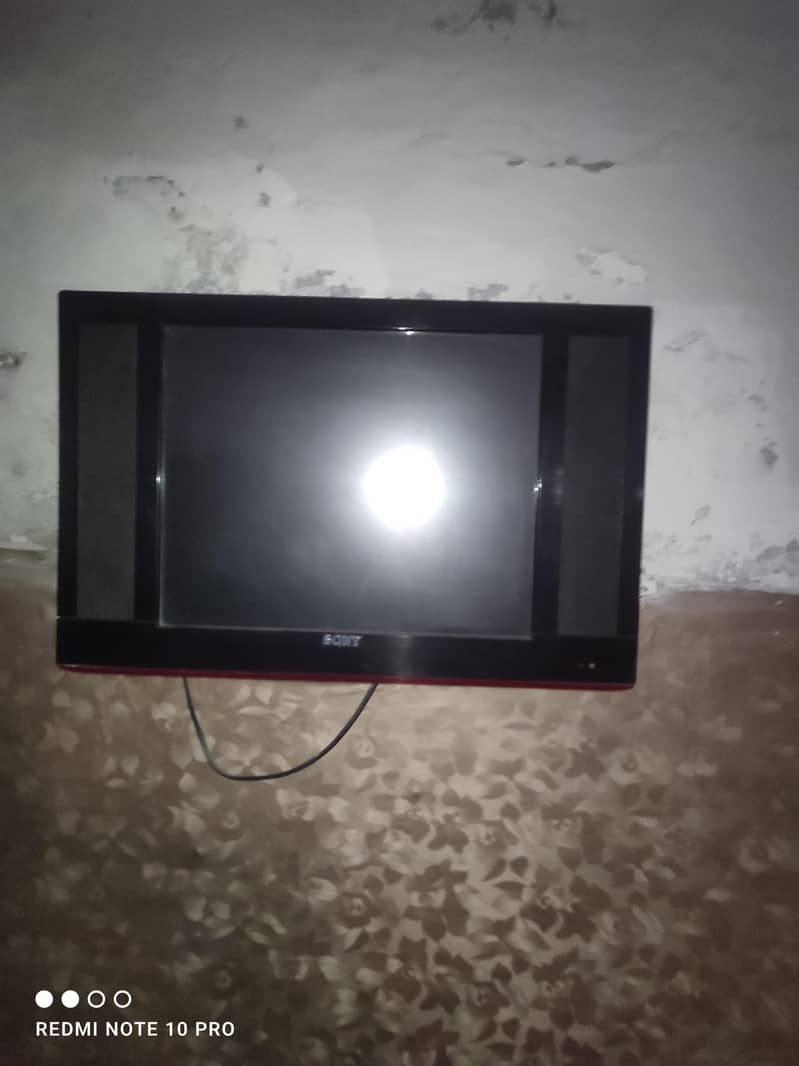 LCD below 32 inch 2