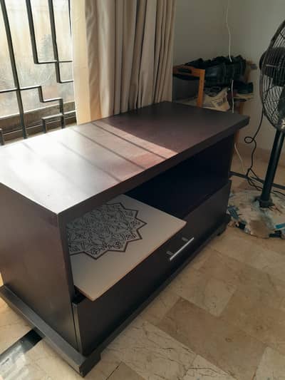 brand new tv table