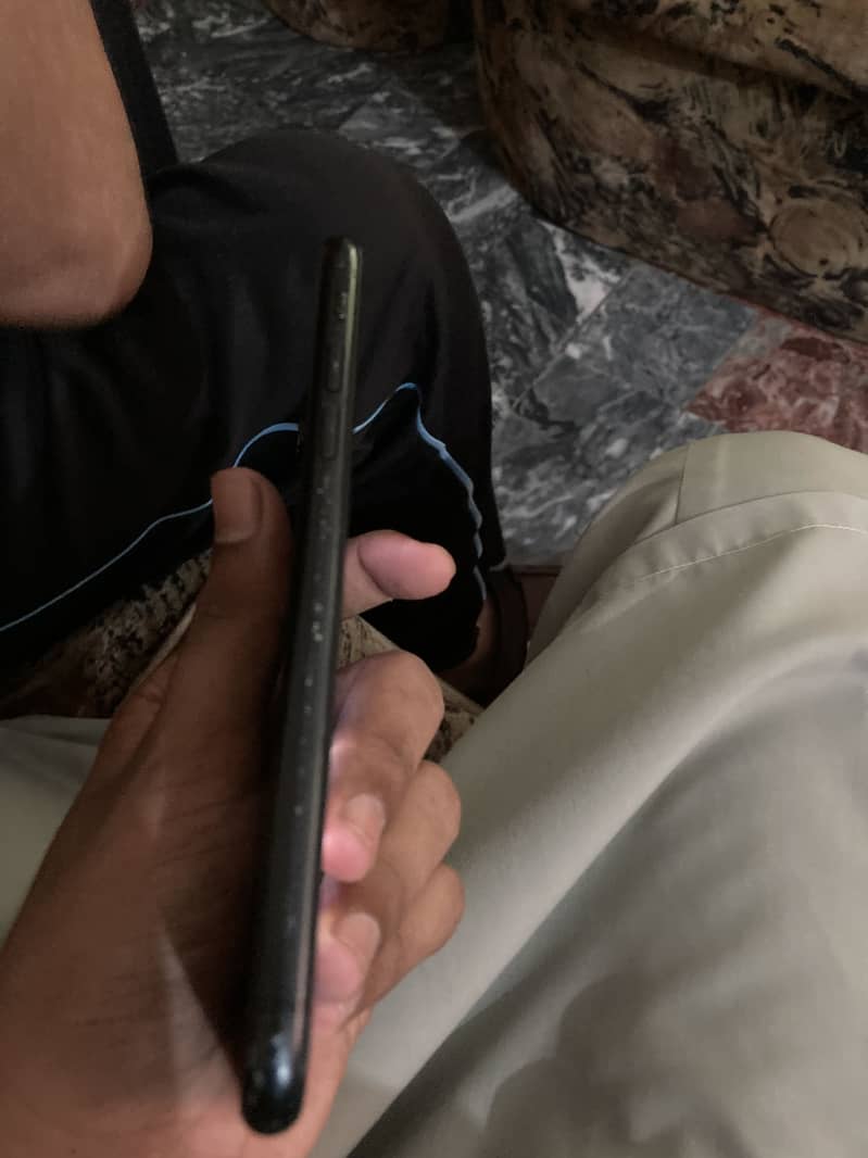 Iphone xr 4