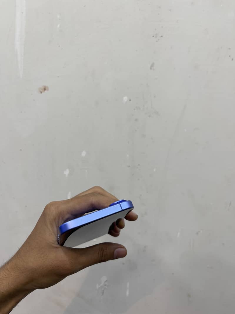 IPHONE 16 1