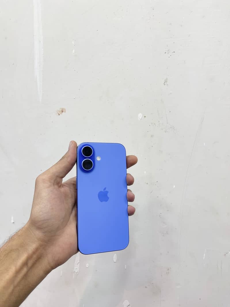 IPHONE 16 3