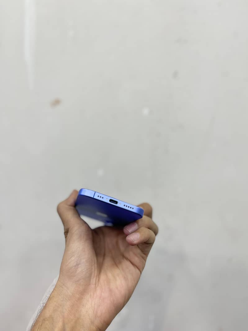 IPHONE 16 5