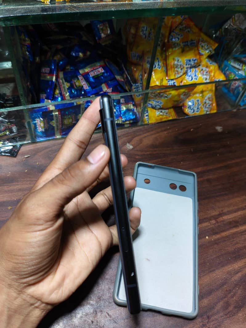 google pixel 6a 5