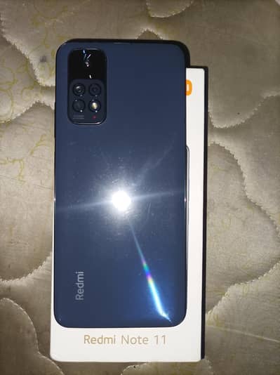 Redmi note 11 6gb- just glass crack.
