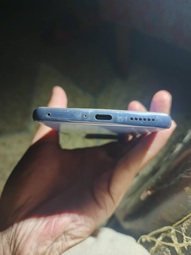 Tecno camon 30S 4