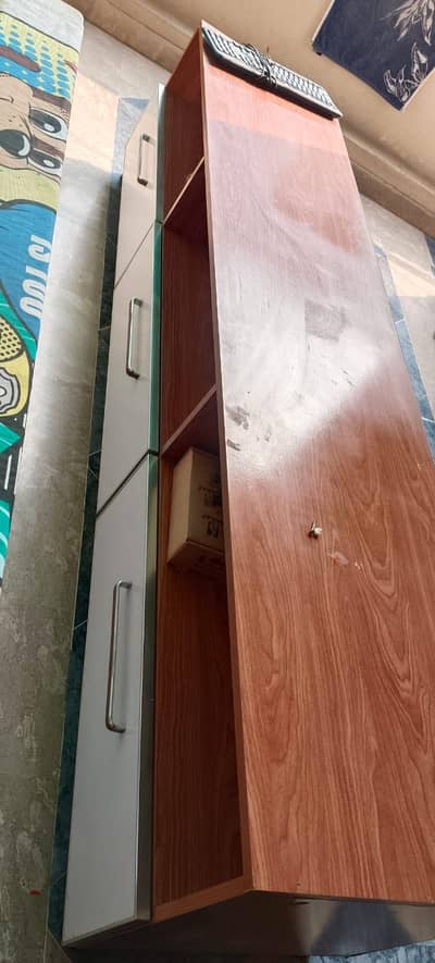 Wooden drawer rack
