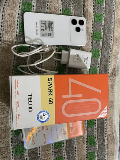 Tecno spark 40 1month used