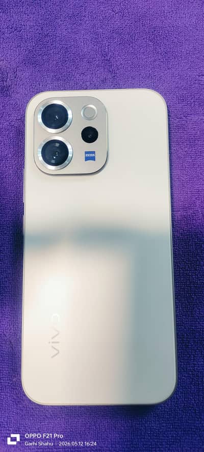 V70 12/256