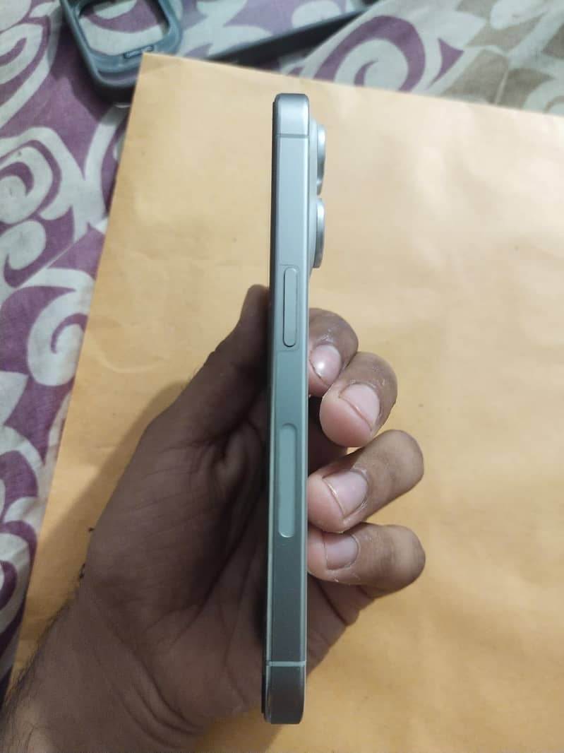 Iphone 15 pro 1