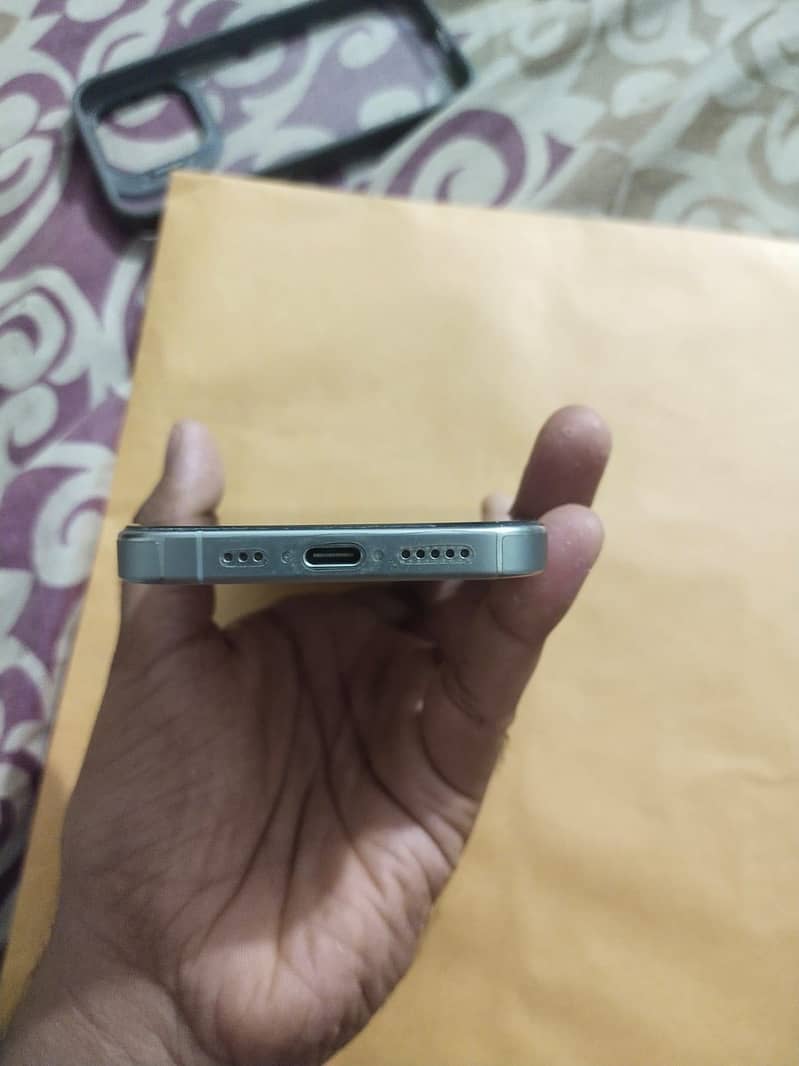 Iphone 15 pro 2