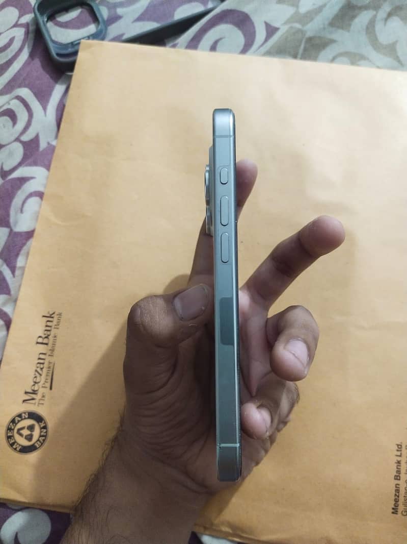Iphone 15 pro 3
