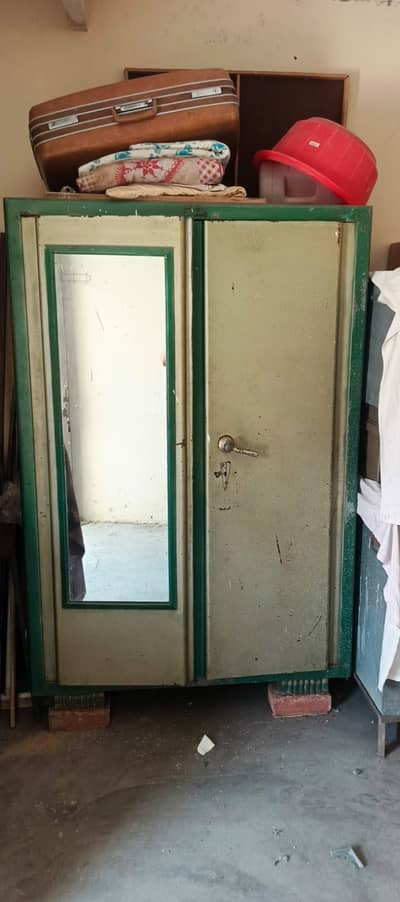 Almari for Sale (Almirah / Wardrobe)