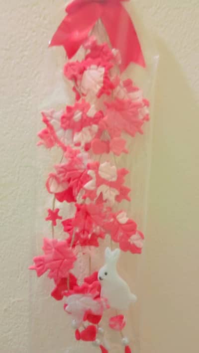 Wall hanging flowers