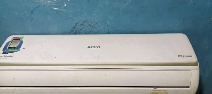 DC inverter Orient use mein hai leak hai Baki okay hai