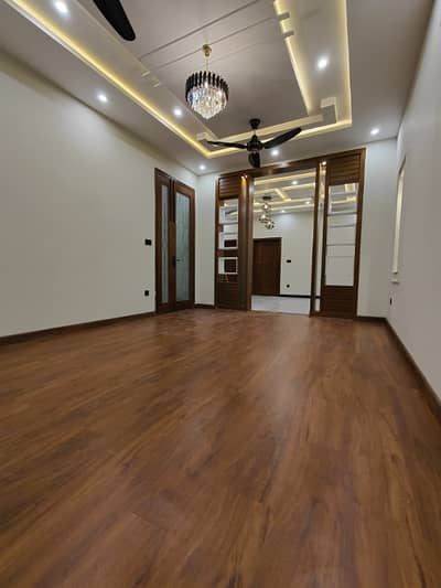 30x60 ( 8 Marla New House)