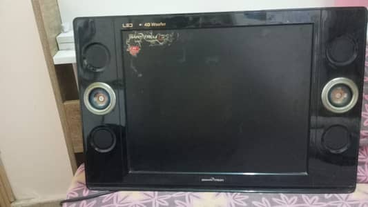26" in LCD