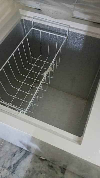 Haier Chest Freezer HDF-385H3 – Excellent Condition | Only 1 Year Used