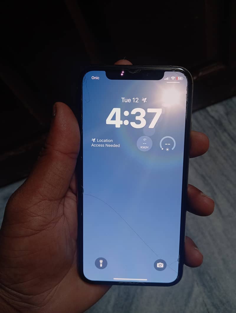 iPhone X's 1