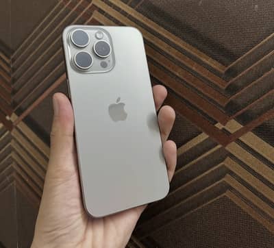 iPhone 15 pro max 256 gb