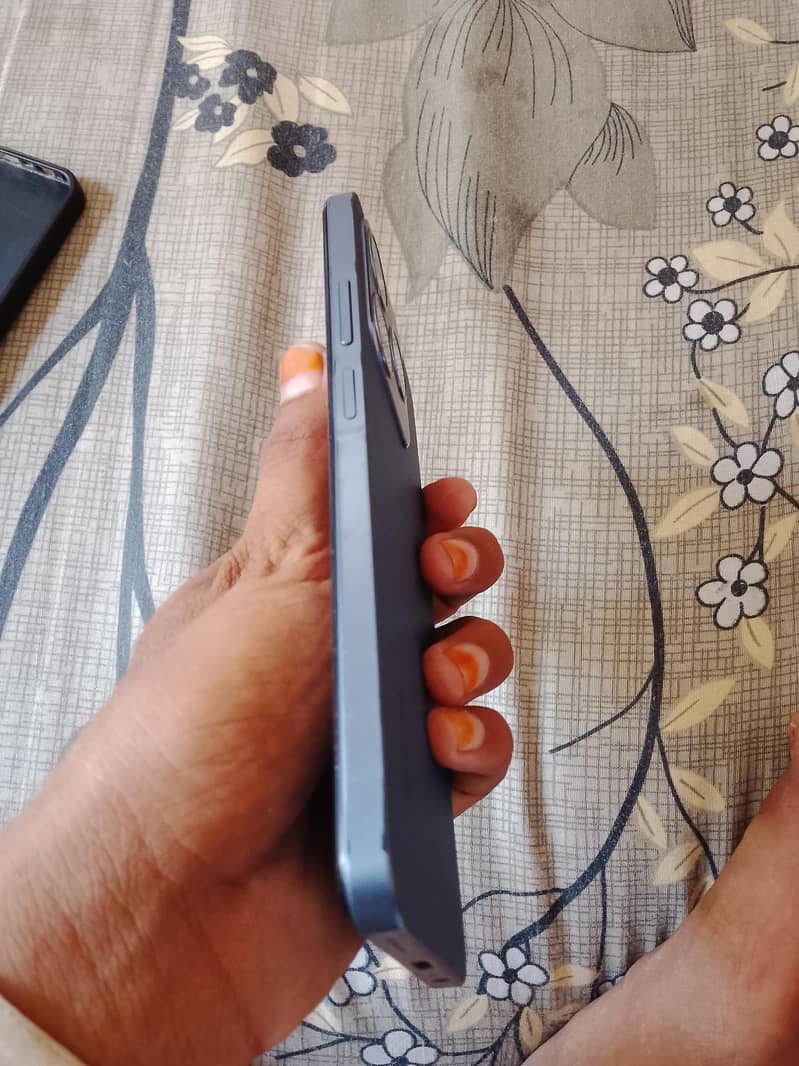 Realme C63 2