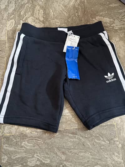 Adidas Original 3 Stripe Shorts – Size 3-4 - Brand-new