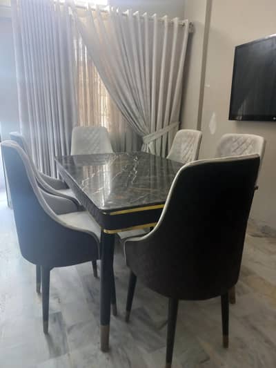 dinning table