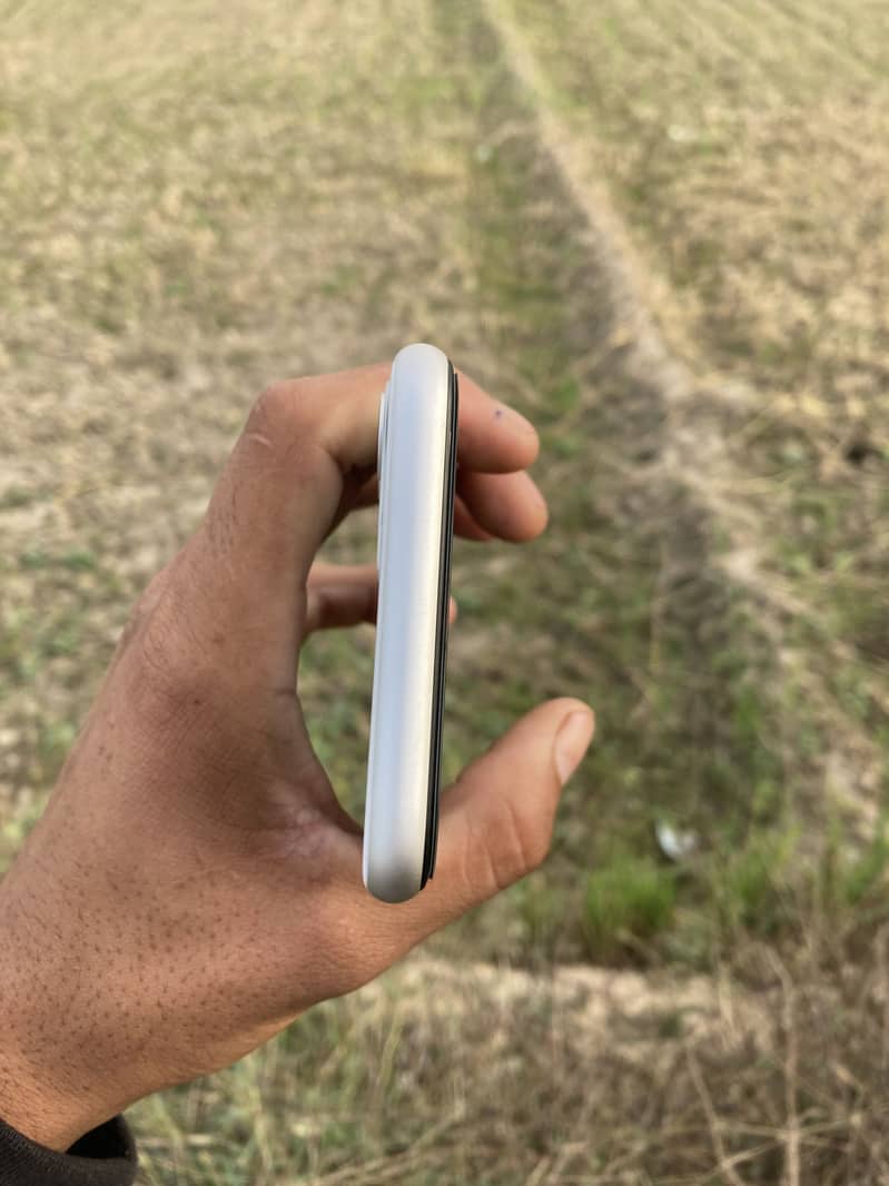 iphone 11 4