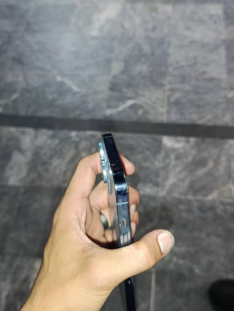 iphone 13 pro max 1